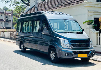 Urbania Traveller 17 Seater