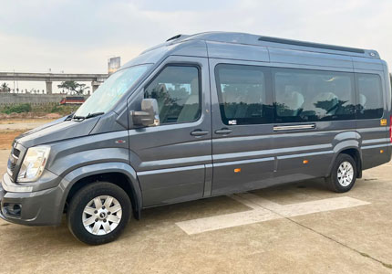 Urbania Traveller 17 Seater